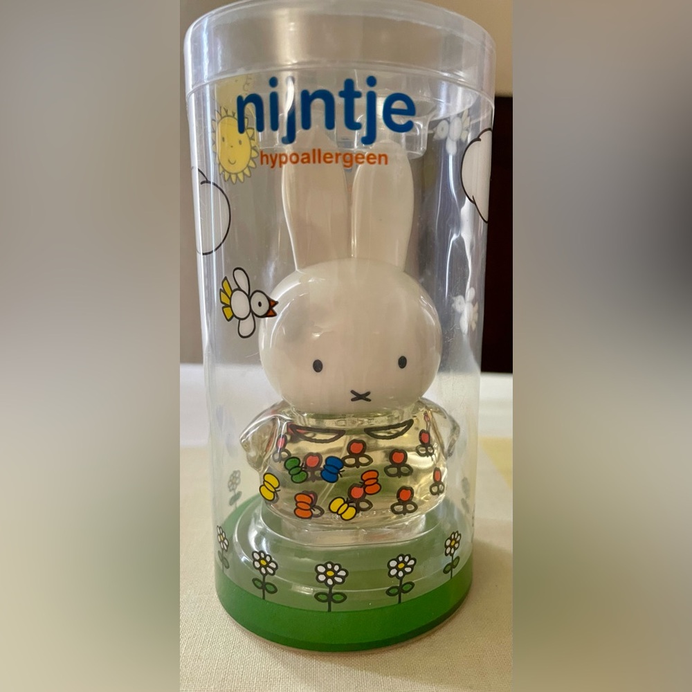 Miffy natural spray with Colorful Floral Design